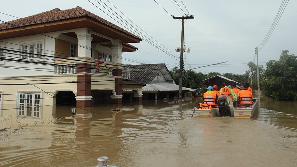 น้ำท่วม น้ำท่วมอุบล บริจาค