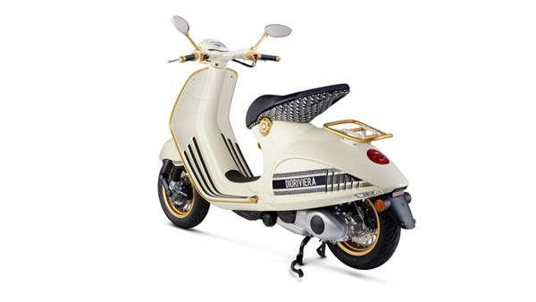 Vespa 946 Christian Dior