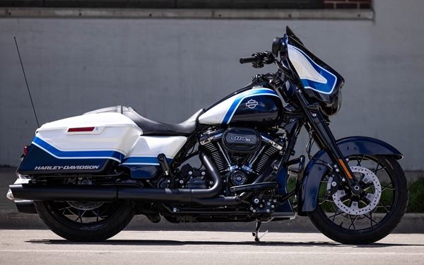 Harley-Davidson Street Glide Special