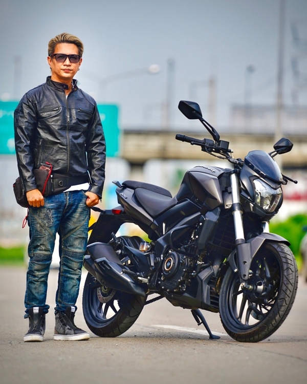  Bajaj Dominar250