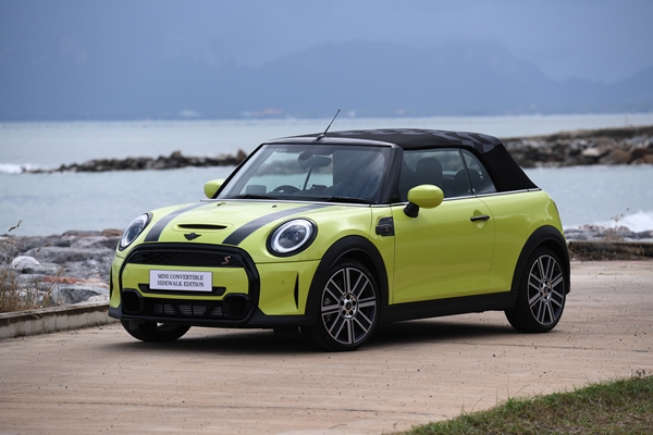 MINI Cooper S Convertible Sidewalk Edition