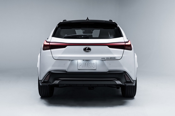 Lexus_UX