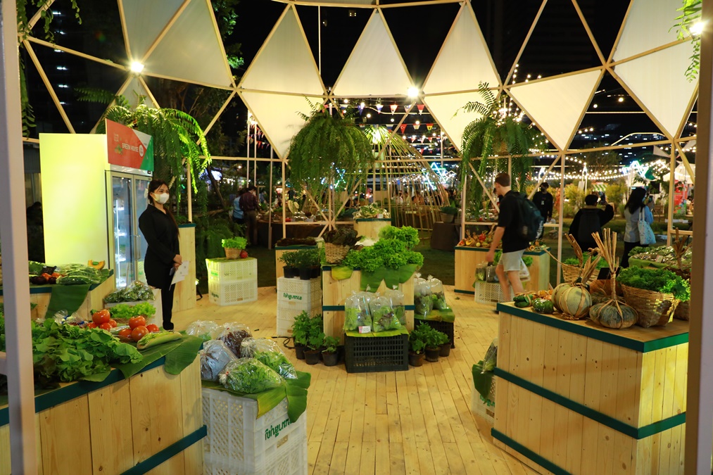 Organic Weekend Market ตลาด Jodd fairs ตลาดนัดอินทรีย์ใจกลางเมือง หลังห้างเซ็นทรัล พระราม 9