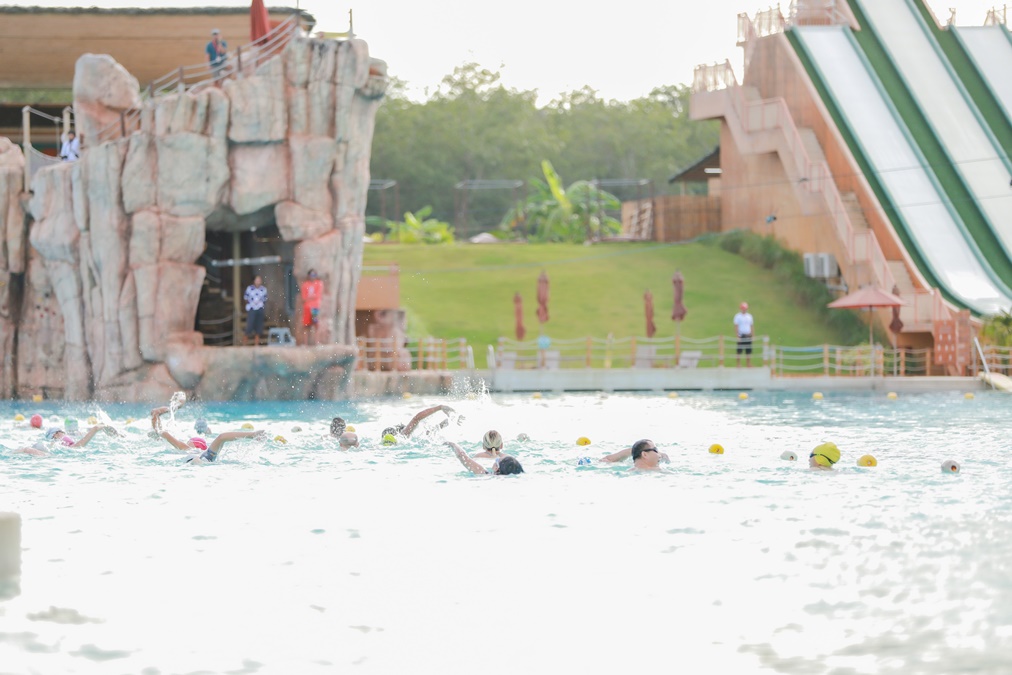 Eliminator Swim กีฬาทางน้ำ แข่งขันว่ายน้ำ แข่งขันไตรกีฬา