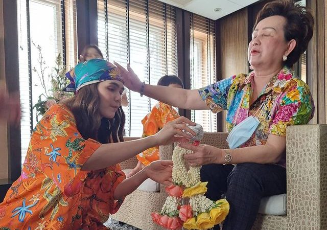 วิธีขอขมากรรมบุพการี 2566 วิธีขอขมาพ่อแม่