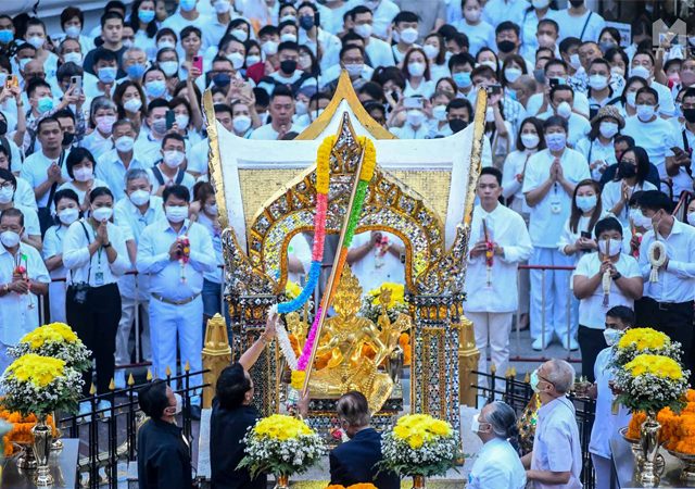 คาถาบูชาพระพรหม พระพรหมสี่แยกราชประสงค์ วันเกิดพระพรหมเอราวัณ วิธีขอพรพระพรหม