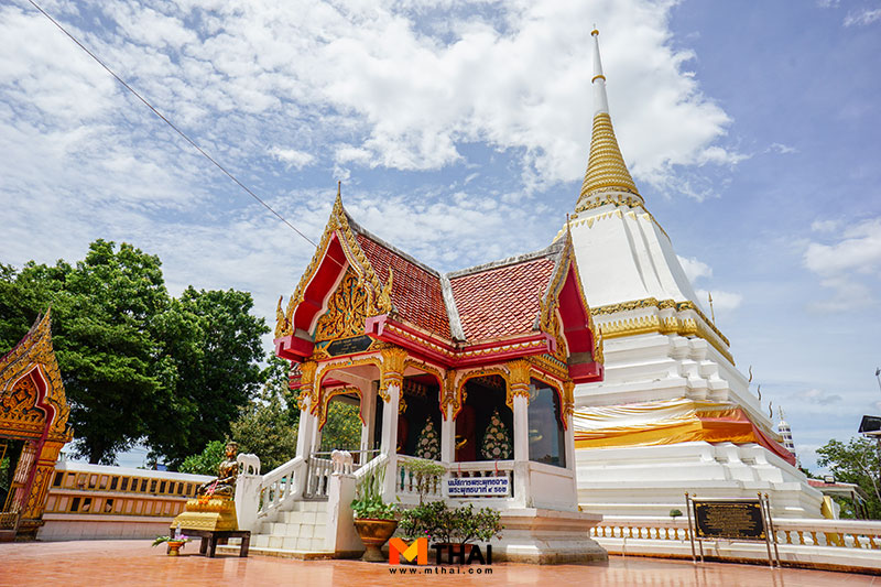 องค์พระเจดีย์ประดิษฐานพระบรมสารีริกธาตุ