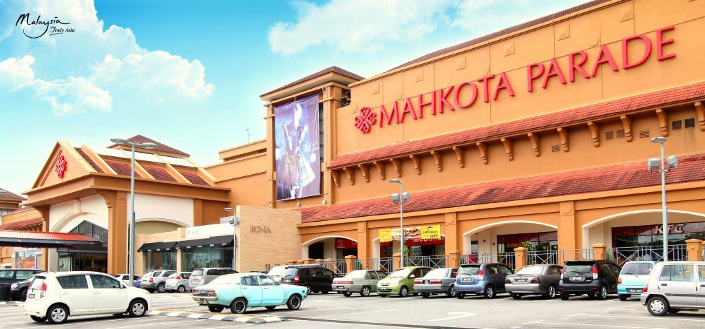 2.Mahkota Parade