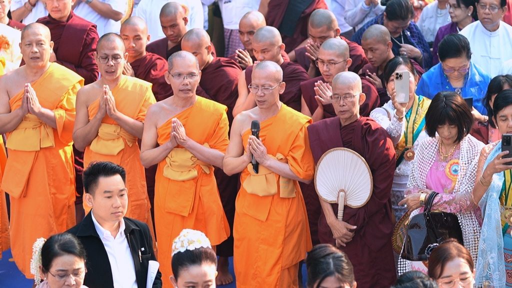 ผู้ช่วยเจ้าอาวาสวัดพระธรรมกาย ร่วมสมโภชอุโบสถ 160 ปี วัดมหาธรรมิกยามะ ชเวจิน ไตมาจี