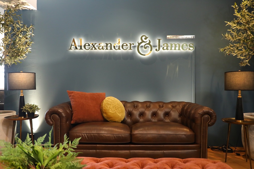 Alexander & James TCMC พรมทอมือ เฟอร์นิเจอร์ส่งออก