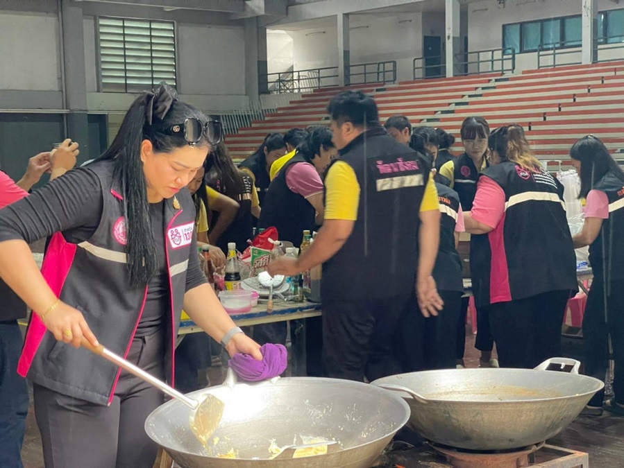 กระทรวงพัฒนาสังคมและความมั่นคงของมนุษย์ พม. วราวุธ ศิลปอาชา