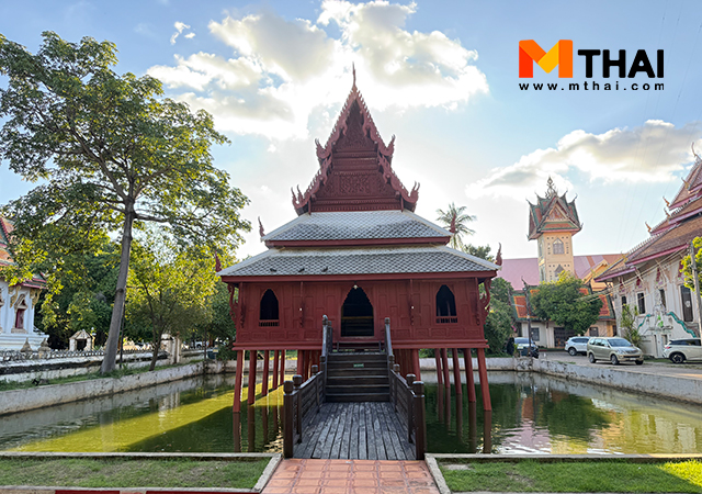 พระเจ้าใหญ่ศรีเมือง วัดทุ่งศรีเมือง สิม หอไตรกลางน้ำ