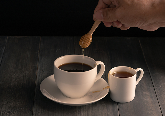 กาแฟคั่วอ่อน กาแฟคั่วเข้ม กาแฟคั่วเข้ม กลาง อ่อน ต่างกันอย่างไร กาแฟดำน้ำผึ้งประโยชน์ กาแฟน้ำผึ้งประโยชน์ อเมริกาโน่น้ำผึ้ง