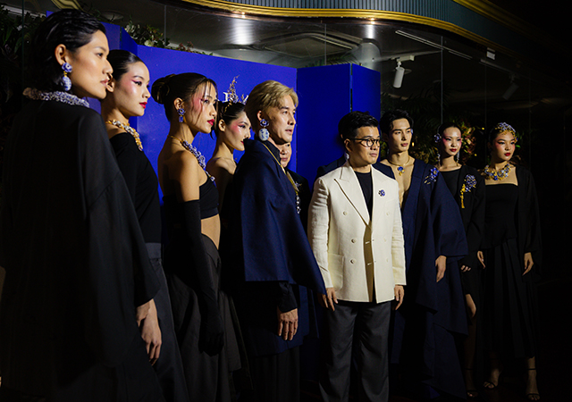 SARRAN กระเบื้องลายคราม ศรัณญ อยู่คงดี เครื่องประดับ