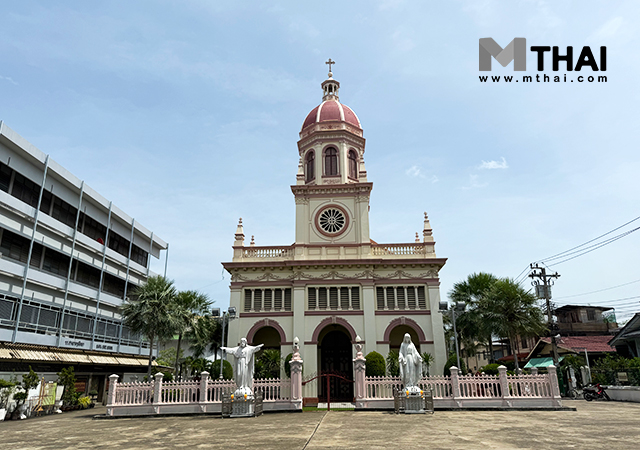 ชุมชนกุฎีจีน ถ่ายรูปริมแม่น้ำ วัดซางตาครู้ส วัดสวยกรุงเทพ