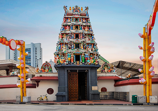 พระแม่อุมาเทวี วัดศรีมาริอัมมันต์ วัดฮินดู วัดแขกสิงคโปร์ วัดแขกสิงคโปร์ วิธีไหว้